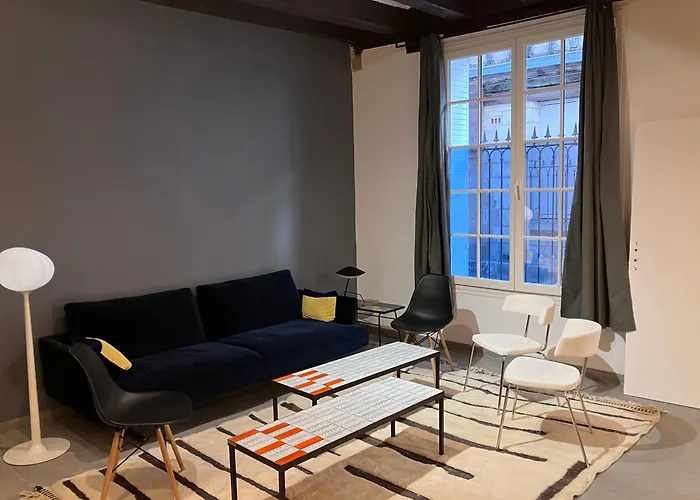 Logement Quartier Historique Calme Et Parking